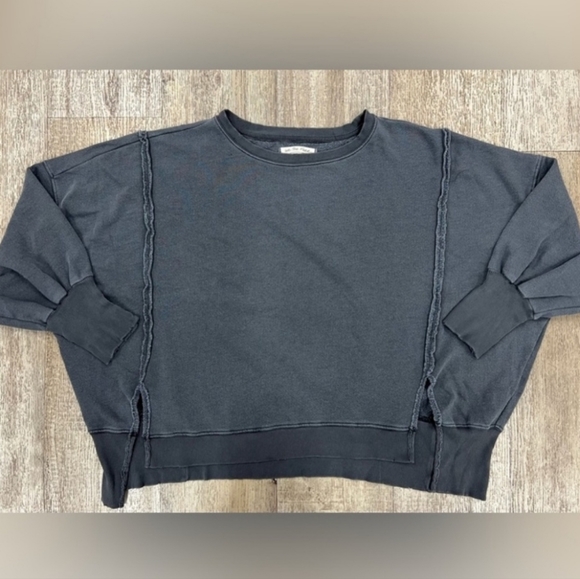 FREE PEOPLE CAMDEN Sweatshirt in Washed Black XS nwot - Picture 3 of 8